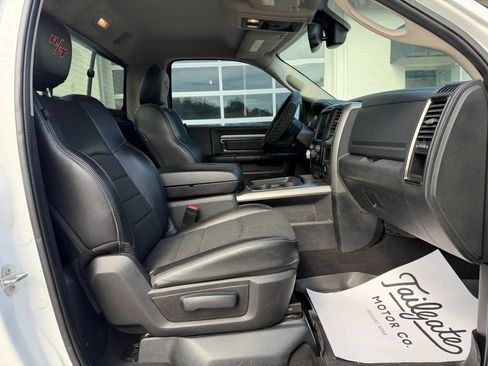 Used 2016 RAM 1500 Sport RWD image 7