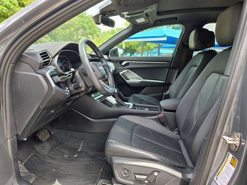 Used 2020 Audi Q3 2.0T Premium AWD/4WD image 9