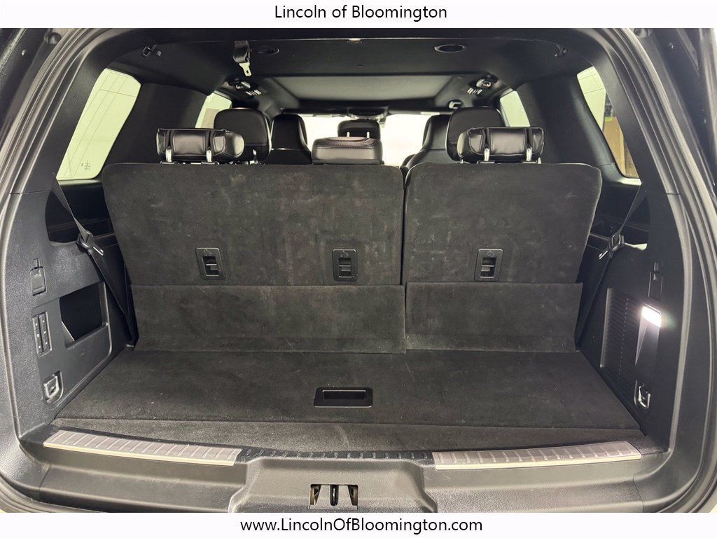Used 2020 Lincoln Navigator Reserve w/ Equipment Group 208A Reserve AWD/4WD image 15