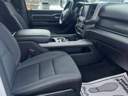 Used 2022 RAM 1500 Big Horn w/ Night Edition AWD/4WD image 5