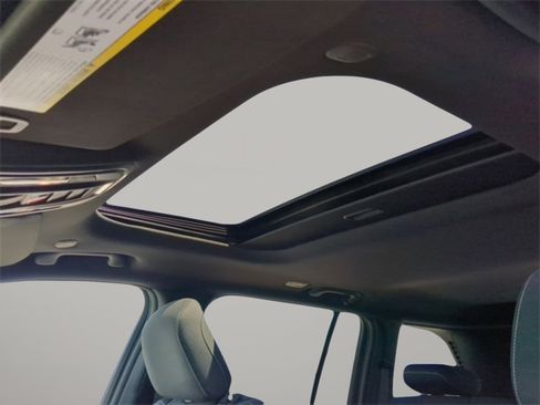 Used 2025 Jeep Grand Cherokee Laredo X w/ Luxury Tech Group I image 14