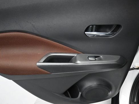 Used 2022 Nissan Kicks SR image 30