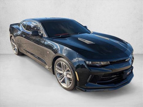 Used 2018 Chevrolet Camaro LT image 3