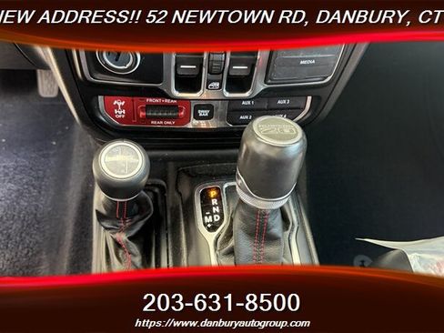 Used 2023 Jeep Wrangler Unlimited Rubicon 4xe AWD/4WD image 25