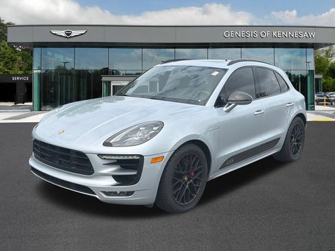 Used 2018 Porsche Macan GTS AWD/4WD image 3