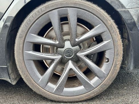 Used 2021 Tesla Model S Plaid image 10