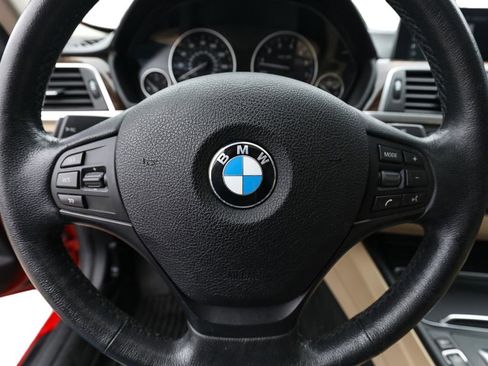 Used 2018 BMW 320i xDrive Sedan AWD/4WD image 17
