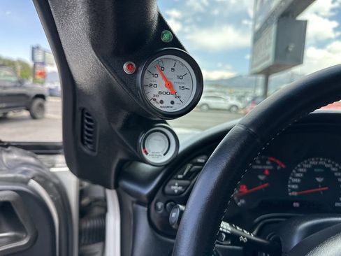 Used 2004 Chevrolet Corvette Coupe w/ Preferred Equipment Group image 20