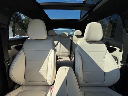 Certified 2023 Mercedes-Benz GLC 300 4MATIC image 49