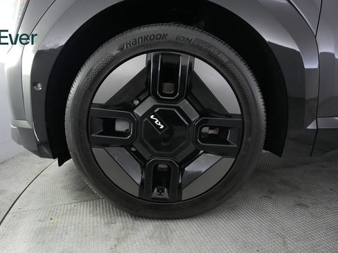 Used 2024 Kia EV9 GT-Line AWD/4WD image 19