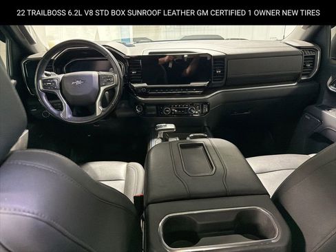 Certified 2022 Chevrolet Silverado 1500 LT Trail Boss w/ LT Trail Boss Premium Package image 3