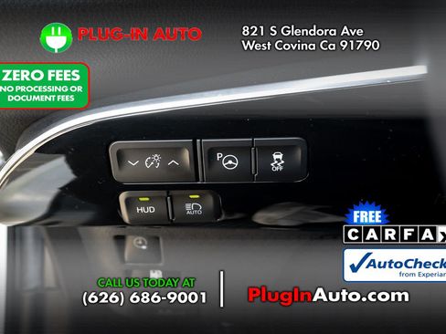 Used 2017 Toyota Prius Prime Advanced FWD image 17