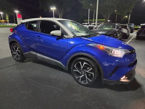 Used 2018 Toyota C-HR XLE FWD image 4