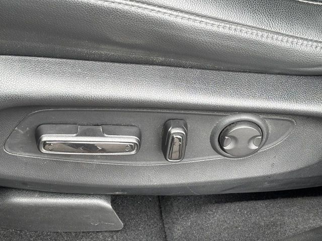 Used 2024 Honda CR-V EX-L image 9