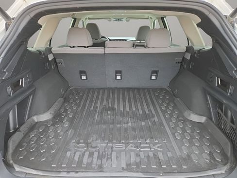 Used 2022 Subaru Outback Premium image 20