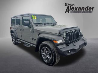 Used 2023 Jeep Wrangler Unlimited Sport AWD/4WD video 1