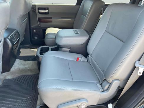 Used 2011 Toyota Sequoia Platinum AWD/4WD image 16