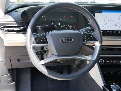 Used 2025 Audi Q5 Premium Plus w/ Premium Plus AWD/4WD image 26