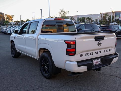 New 2026 Nissan Frontier SV image 6