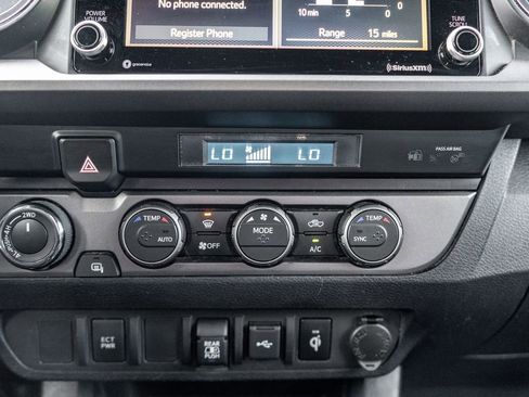 Used 2021 Toyota Tacoma TRD Sport AWD/4WD image 26