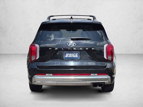 Used 2023 Hyundai Palisade Calligraphy FWD image 7