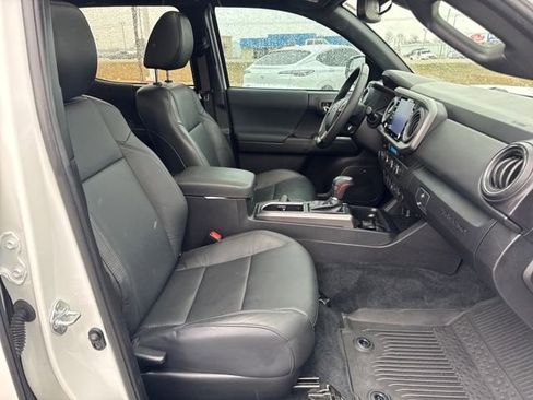 Used 2023 Toyota Tacoma TRD Sport w/ TRD Premium Sport Package image 10