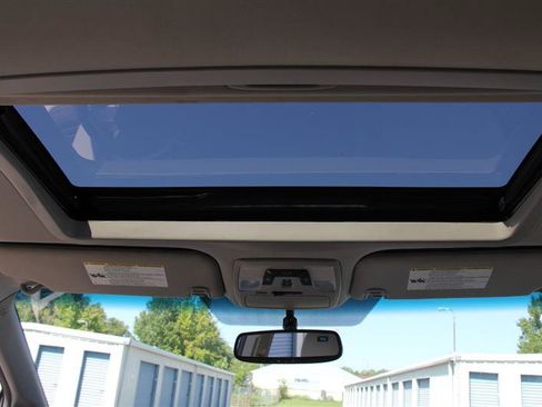 Used 2016 Toyota Sienna XLE w/ XLE Navigation Package FWD image 39