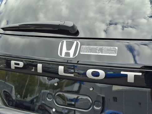 New 2026 Honda Pilot Elite image 11