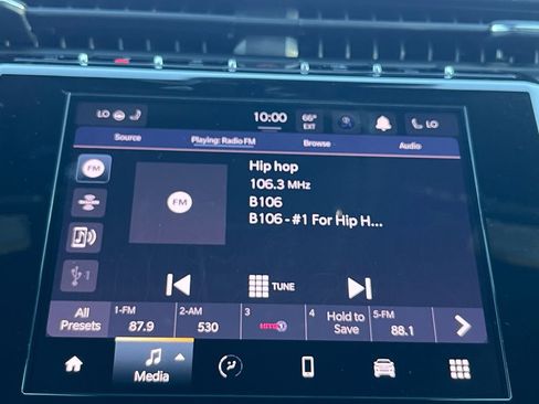 New 2025 Jeep Grand Cherokee Laredo w/ Luxury Tech Group I image 8