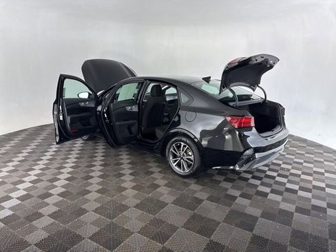 Used 2024 Kia Forte LXS image 16