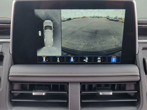 Used 2023 GMC Yukon XL AT4 w/ AT4 Premium Package image 18