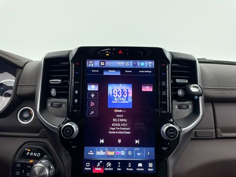 Used 2025 RAM 1500 Laramie w/ Trailer Tow Group image 6