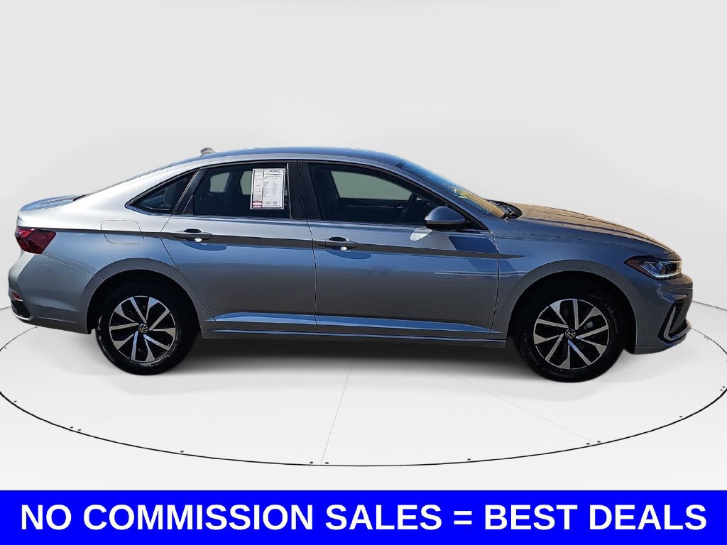 Used 2025 Volkswagen Jetta S FWD image 2