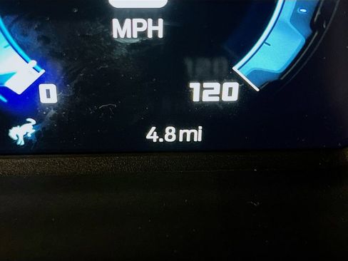 New 2025 Ford Bronco 4-Door image 2