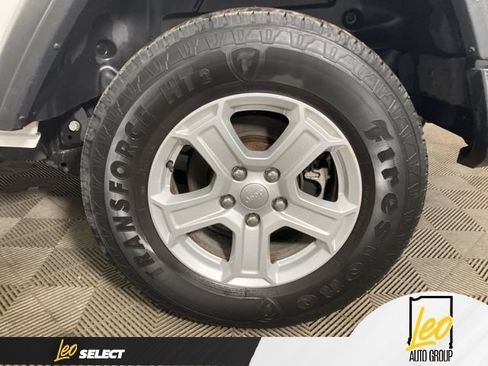 Used 2021 Jeep Wrangler Sport AWD/4WD image 23