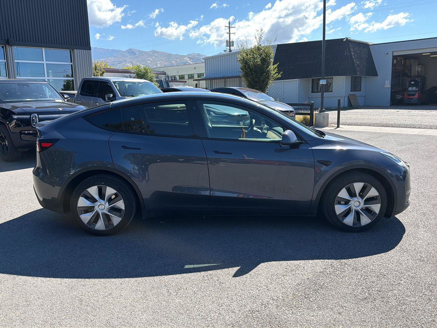 Used 2023 Tesla Model Y Long Range AWD/4WD image 8