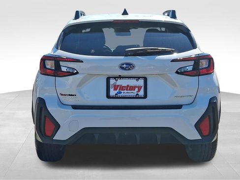 Used 2025 Subaru Crosstrek 2.0i Premium image 5