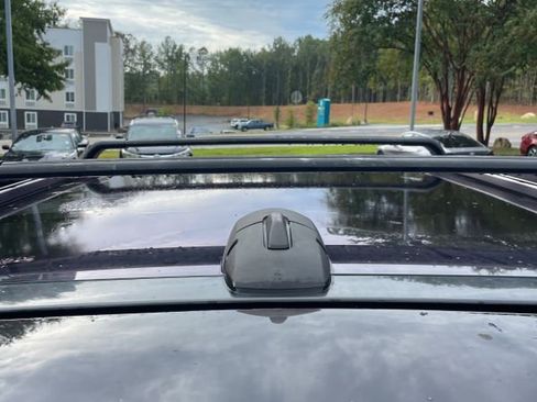 Used 2010 Land Rover LR4 HSE LUX image 9