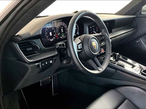 Used 2025 Porsche 911 Carrera 4 GTS image 7