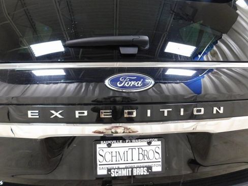 Used 2024 Ford Expedition Max Limited image 13