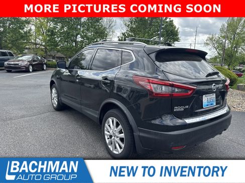 Used 2020 Nissan Rogue Sport SV image 8