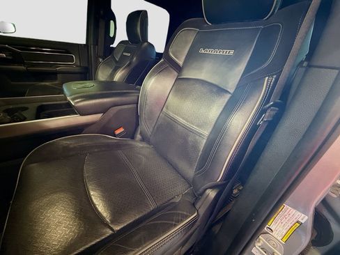 Used 2021 RAM 3500 Laramie w/ Night Edition image 14