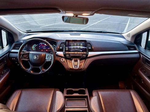 Used 2018 Honda Odyssey EX-L image 12