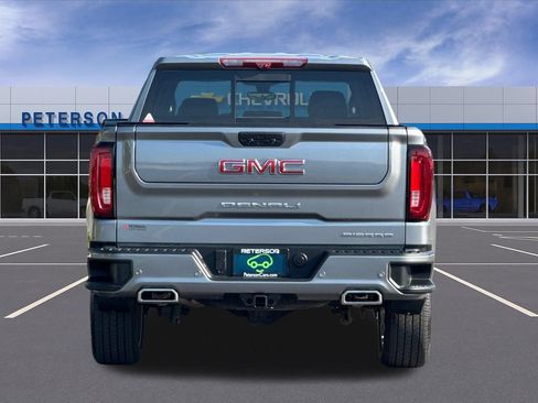 Certified 2022 GMC Sierra 1500 Denali w/ Denali Reserve Package AWD/4WD image 5