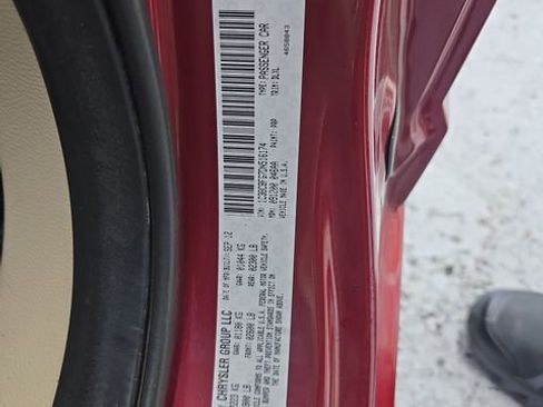 Used 2013 Chrysler 200 Limited image 11