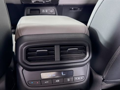 Used 2024 Honda Pilot EX-L image 33