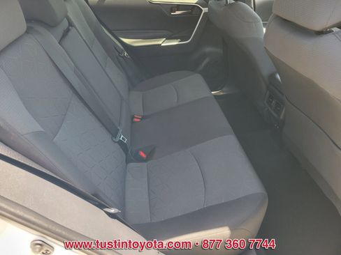 Certified 2020 Toyota RAV4 XLE w/ Convenience Package FWD image 14