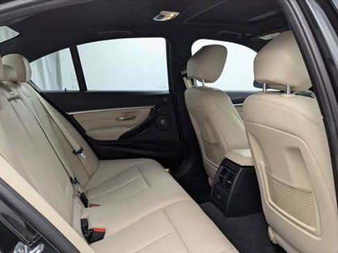 Used 2016 BMW 340i xDrive Sedan AWD/4WD image 19