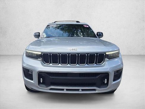 Used 2022 Jeep Grand Cherokee L Overland RWD image 2