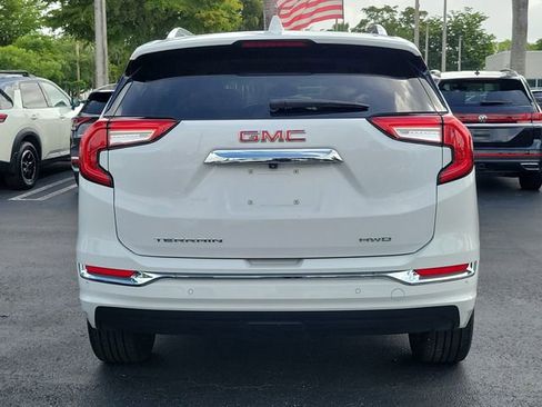 Used 2023 GMC Terrain Denali w/ Denali Premium Package AWD/4WD image 5